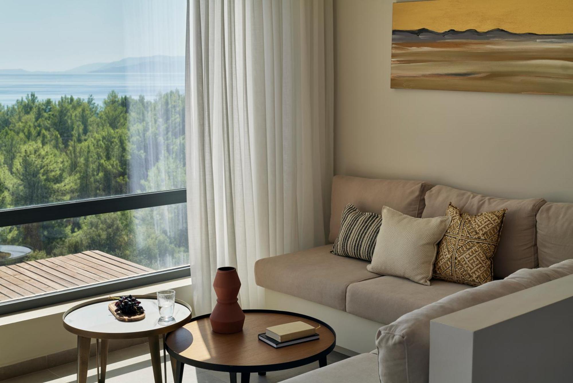 Celestial All Suites Afrato 部屋 写真